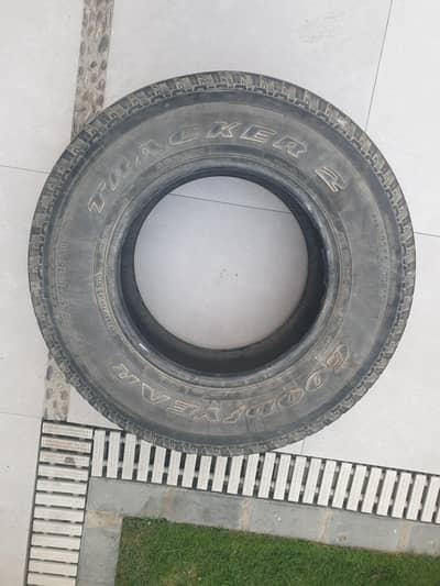 Tyre 265/70/R16