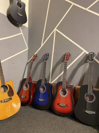 Beginner guitar  with truss rod 10/10 condition