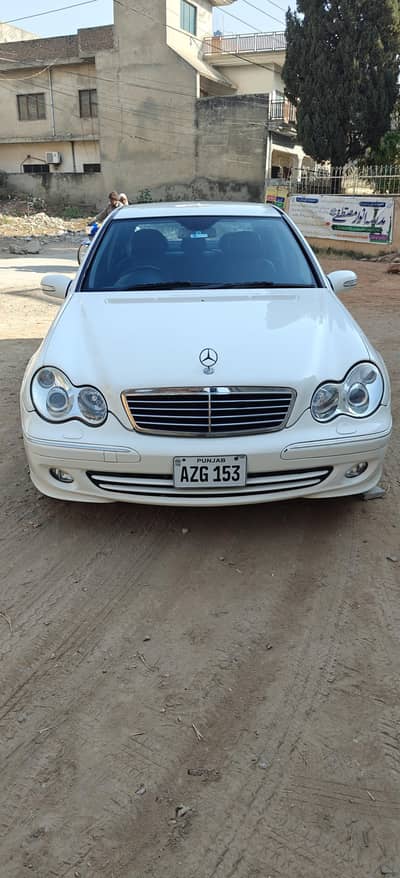 Mercedes Benz C180