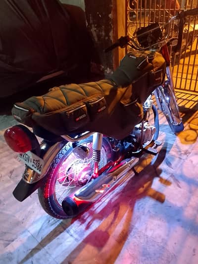 Honda 125 Euro II (2013) Karachi noadd prhlo or sawal nhi krna prega