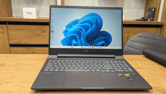Hp Victus 16 Ryzen 7 8845HS 16/512 RTX 4070 8Gb GPU