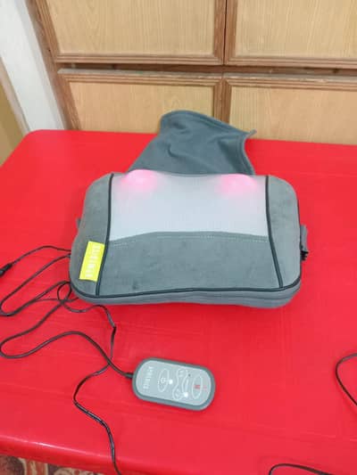 Homedics  Neck & Shoulders Kneading Massager with Infra Red Heat