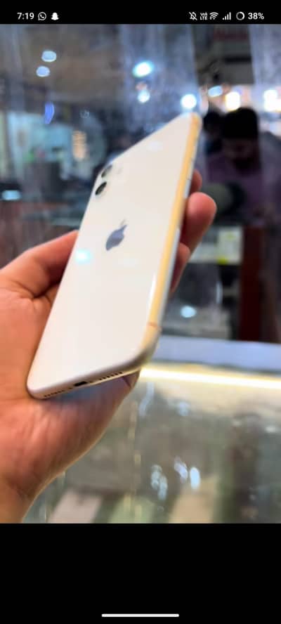 Apple iPhone 11 128GB PTA Approved – 99%Battery-Like New