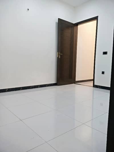 Ideal Flat Is Available For Sale In Karachi