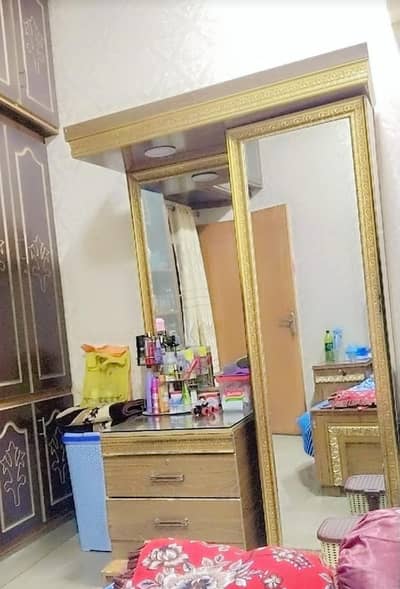 Moveable Drasing Table for sale