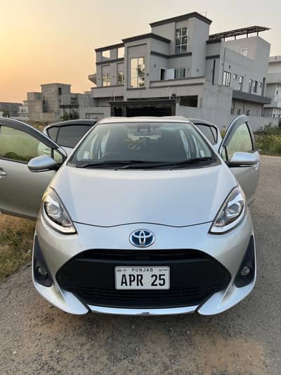 Toyota aqua S 2021 model