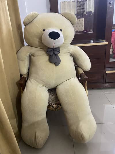 Huge Teddy Bear – Soft & Cute – Excellent Condition