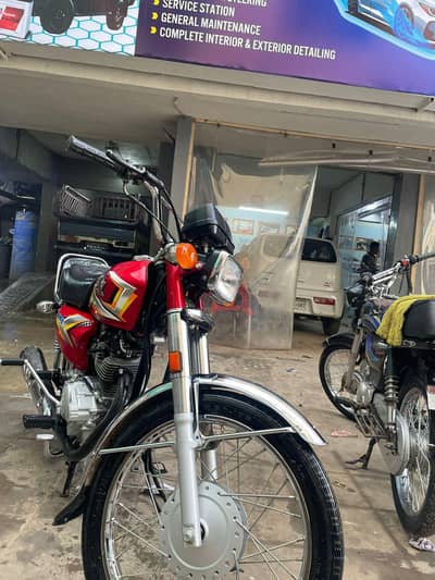Honda CG 125 2025