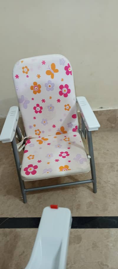 heigh chair & baby carrier