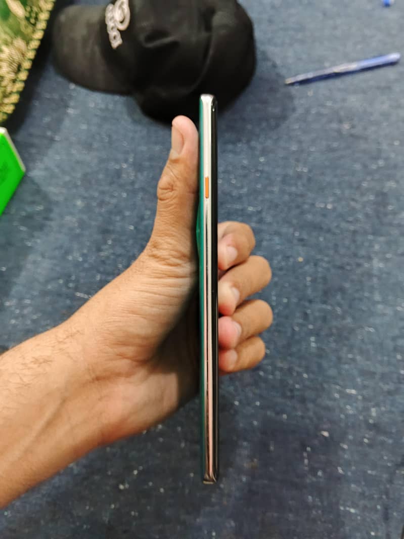 tecno camon 40pro 13