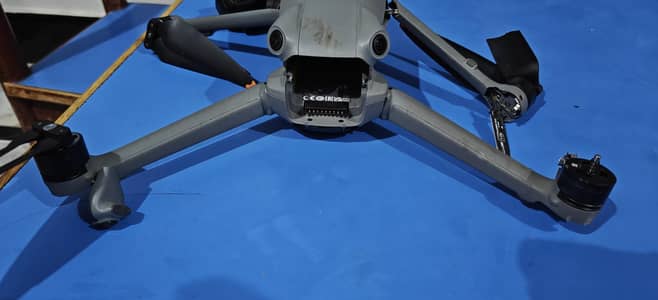 DJI AIR 3 Drone Combo (Damaged)