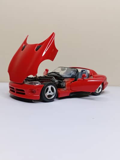 Bburago Dodge Viper RT/10 Availible! Made in Italy