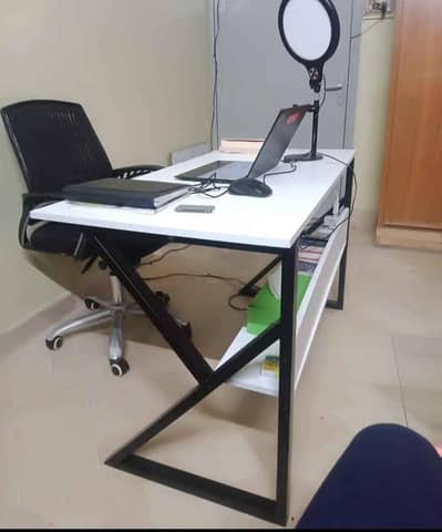 laptop & study table
