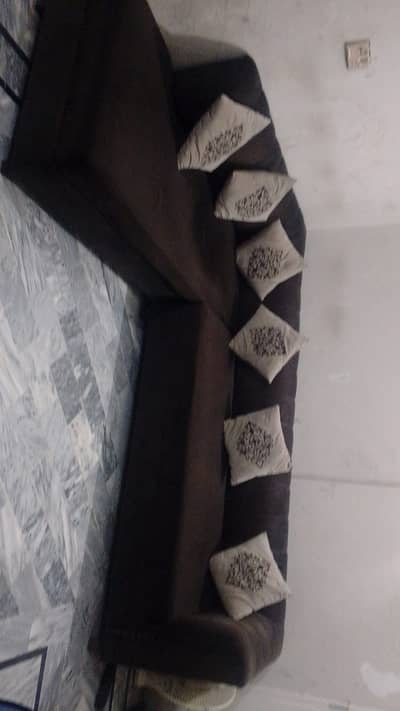 Only 6 month used sofa molty foam