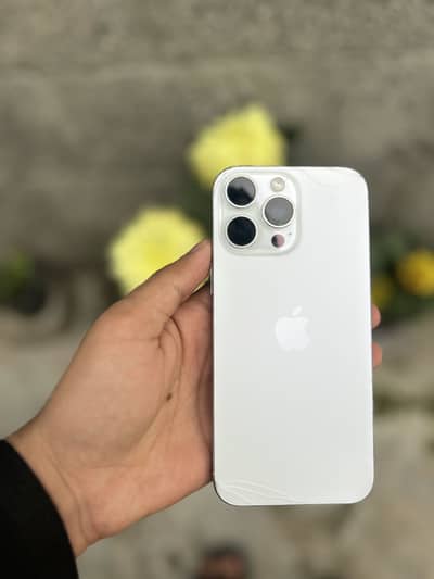 Iphone 16 PM 4mnths esim back crack