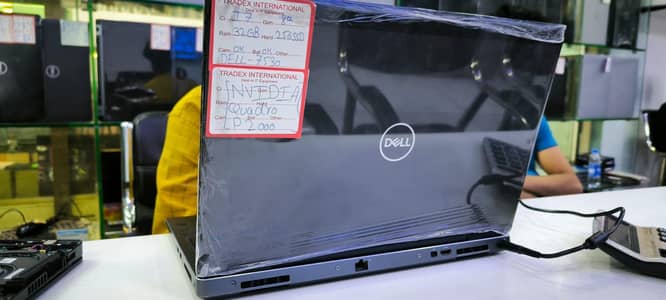Gaming Focus): Dell Precision 7530 Core i7-8th Generation 32 GBRAM