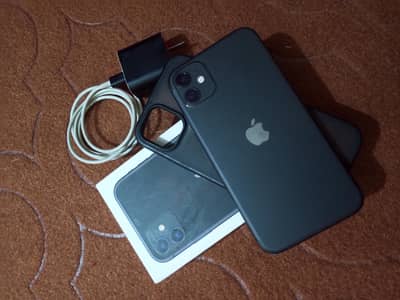 iPhone 11 64 GB with box charger