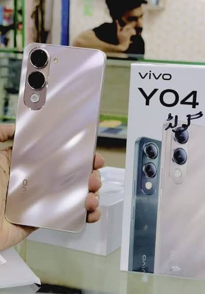 Vivo Y04 (4/128) GB Mobile and Box