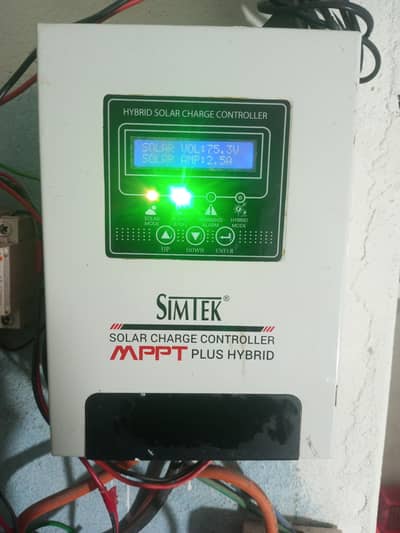 SIMTEK mppt solar charger controller plus hybrid 70A