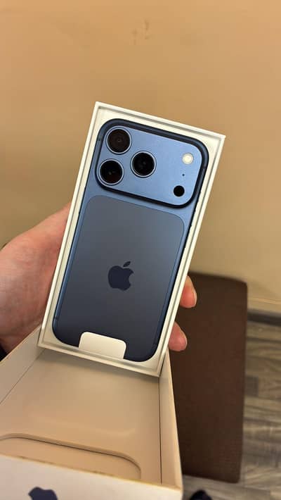 I phone 17 pro _stroage 256gb_LLA model