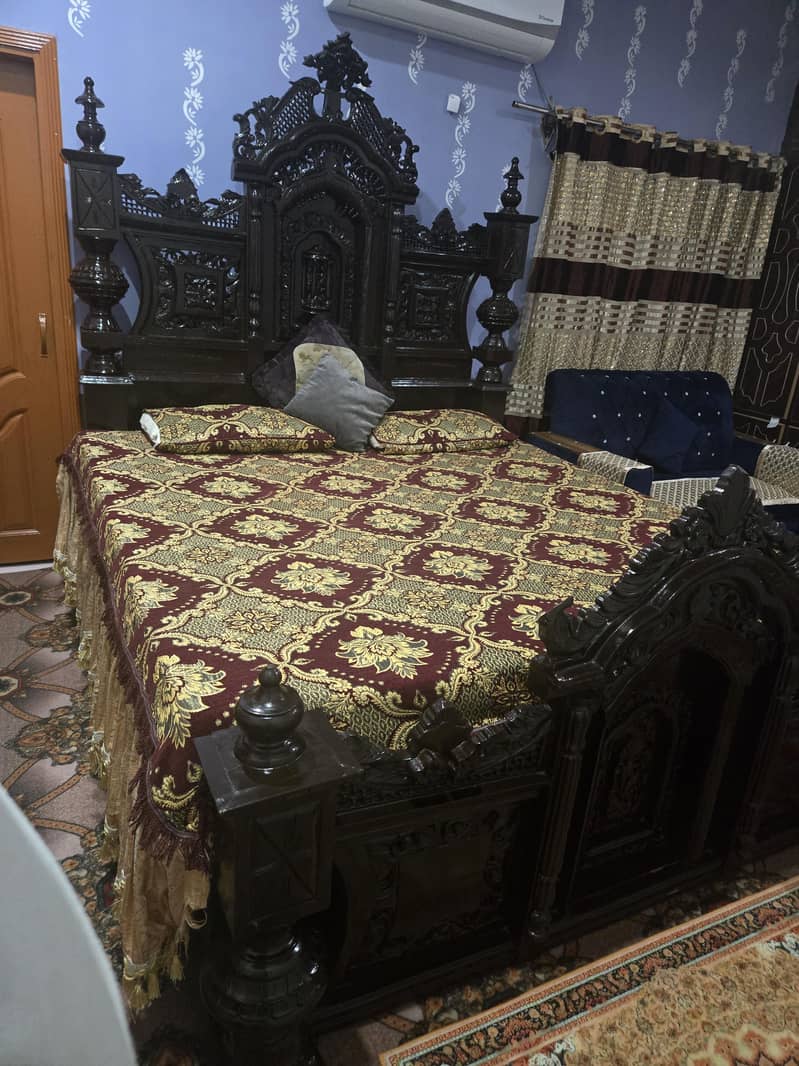 bed and dressing side table 2