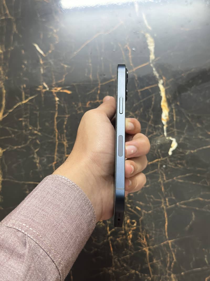 IPHONE 13 3