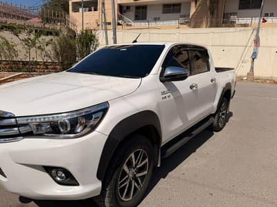 Toyota Revo 2021 :03333737086