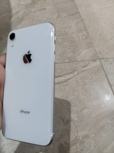 I PHONE XR 64 GB (MDM)  31K