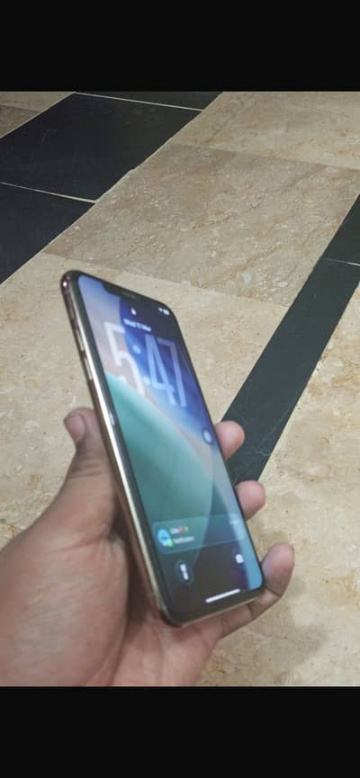 iPhone 11pro maxx Factory unlock NON-PTA seald pak original