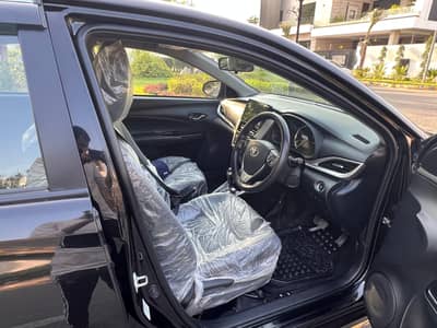 Toyota Yaris 1.5 ativ X 1.5 black interior
