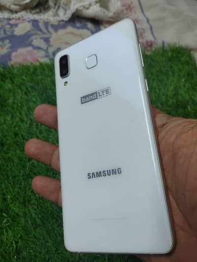 Samsung Galaxy a8 star
