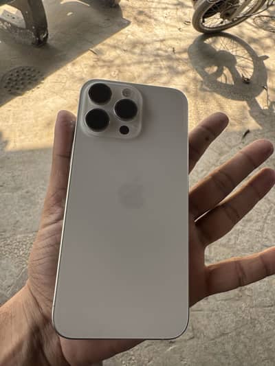 15 pro max white taitinem 256 Gb psychical +E sim