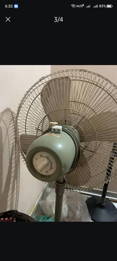 stand fan with powerfull speed