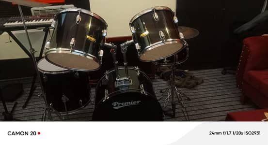 premier Acoustic Drum kit excellent condition