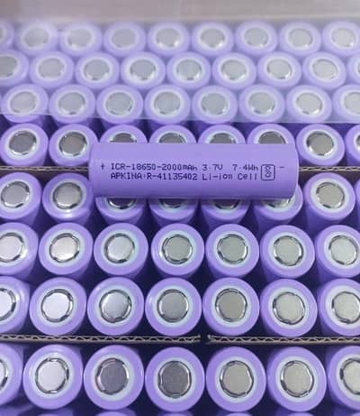 3.7 volt 2000 mah lithium ion cell