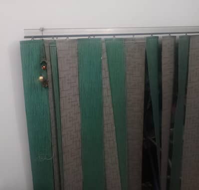 blinds/curtains/parday