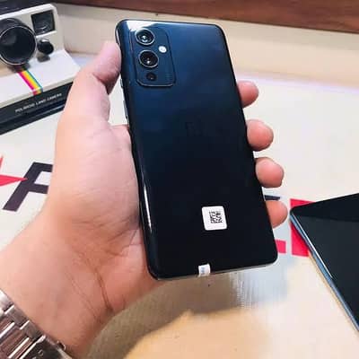 OnePlus 9 5g new  slightly used 10/10 pta 128gb