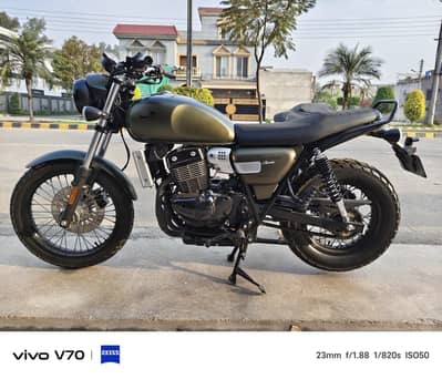 benelli QJ Motor SRC 250