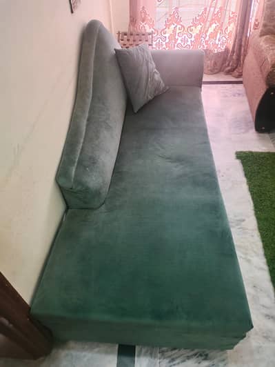 Very Less Used Dewan For Sale Near NTU Faisalabad