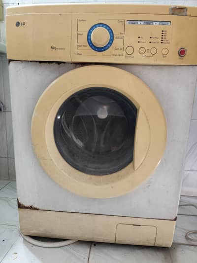 Automatic LG 5KG side load Washing machine