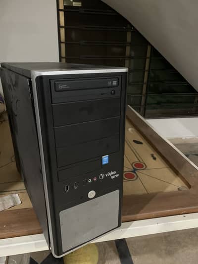 Pc tower Casing in mint condition with dvd player