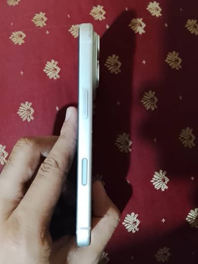 iPhone 17 Pro Factory Unlock