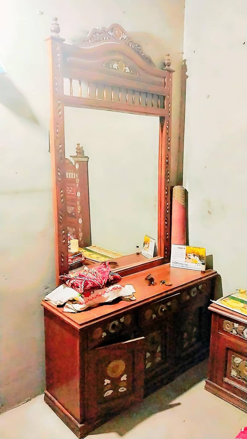 چنیوٹی فرنیچر 2