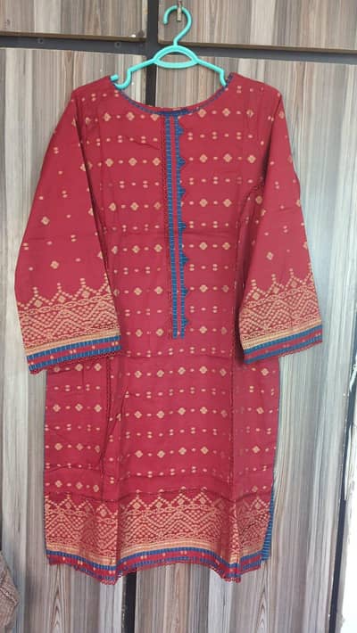 just one tine used. need money urgent sale