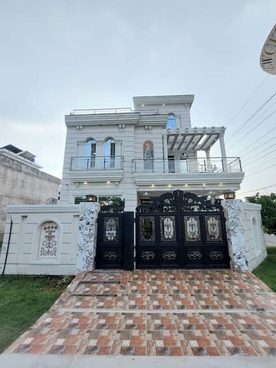 10 Marla Corner + Facing Park House Available for Sale in Jasmine Block