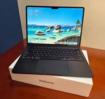 Macbook Air M4, 13", (16/256) Complete Box