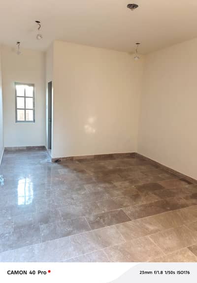 FOR RENT COMMERCIAL GROUND FLOOR Main Road Project Block 3A 2000 SQ FT Covered Area + 1200 SQ FT Extra Land