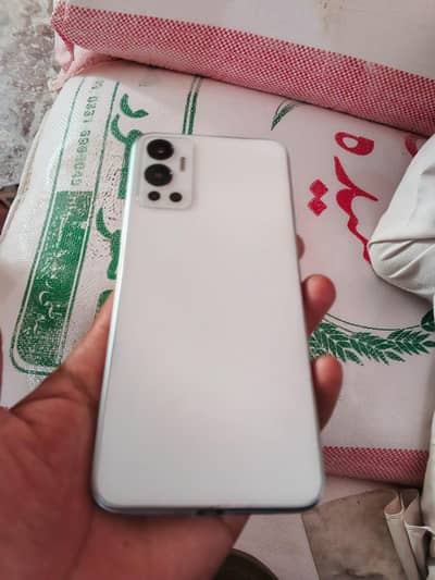 Infinix hot 12. . . 6+5. . 128. full  box charger bhi hi vivo ka