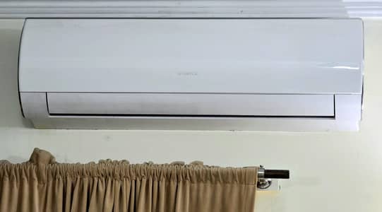Gree 1.5Ton Inverter AC in good Working condition