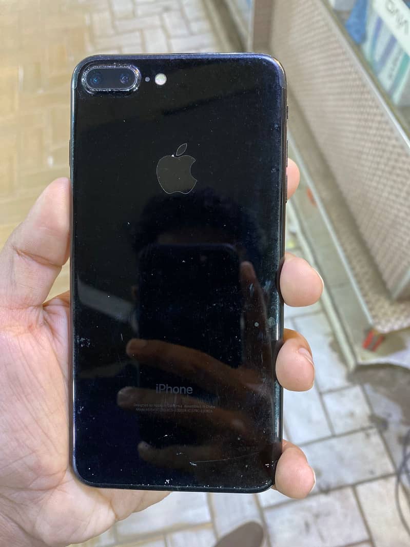 Apple iPhone 7 Plus 0